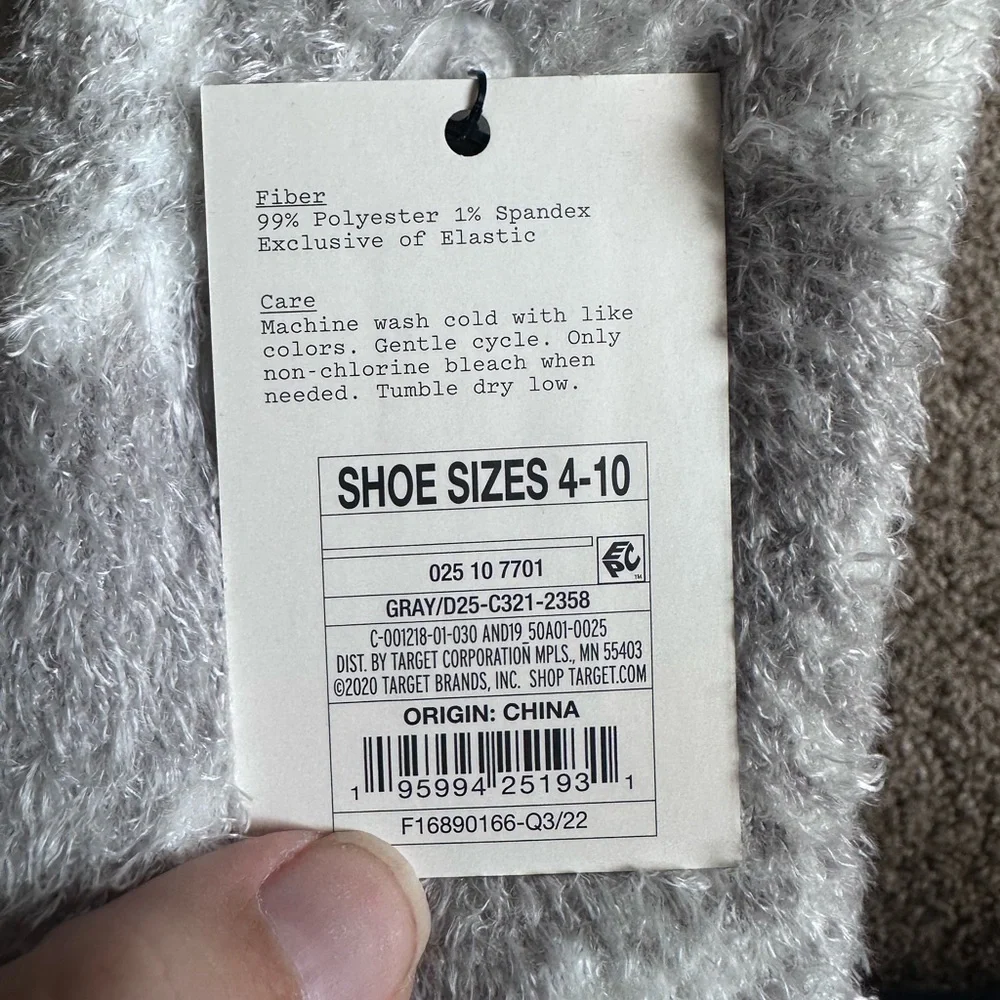 Gray and White Snowflake Fuzzy Socks NWT